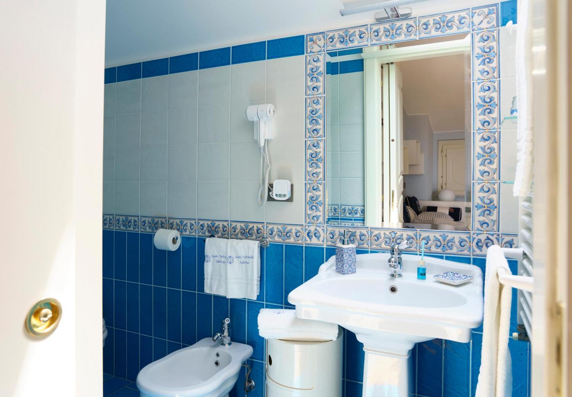 Suite Aphrodite - Exclusive Flat Salernes Extérieur photo