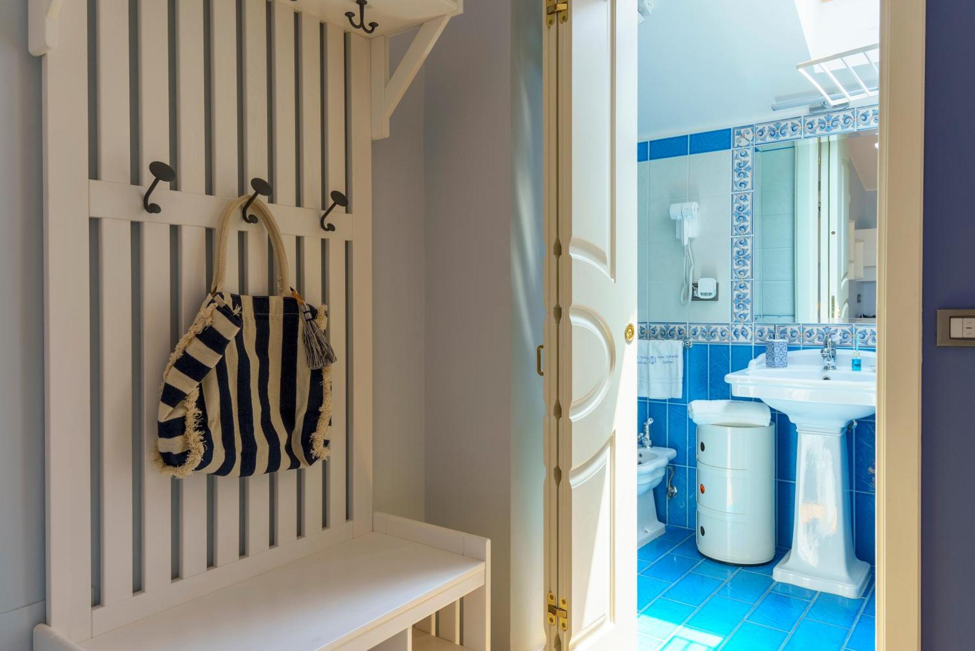 Suite Aphrodite - Exclusive Flat Salernes Extérieur photo